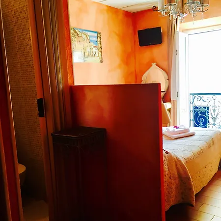 Boutique Couleurs Suds מלון